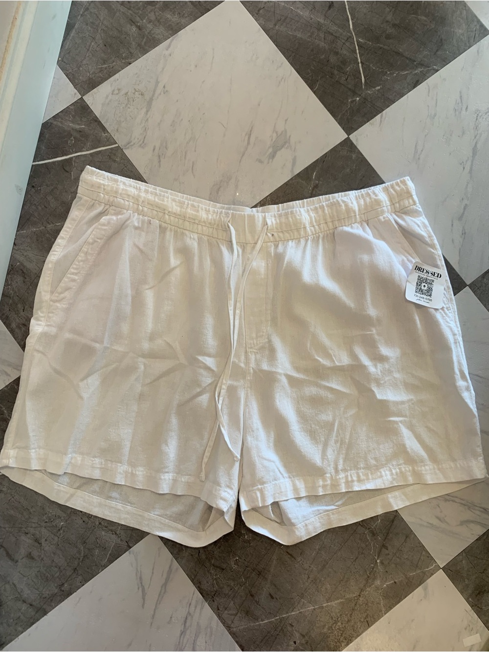 182 Old Navy White Linen-Blend Drawstring Bermuda Shorts